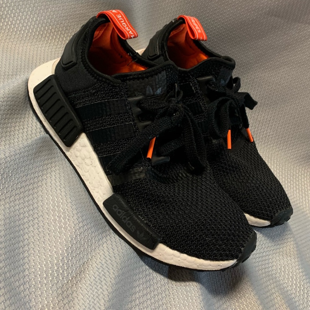 NMD adidas men’s 5.5 women’s 7.5 black and white